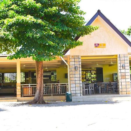 Cba Hotel Tanga Extérieur photo