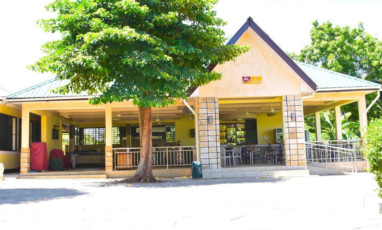 Cba Hotel Tanga Extérieur photo