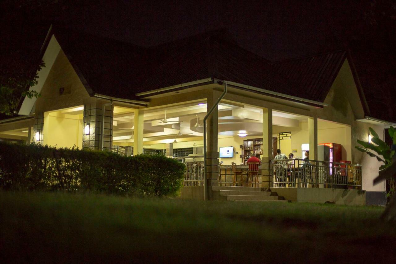 Cba Hotel Tanga Extérieur photo